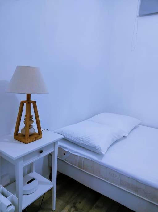 Logement Proche Hypercentre Caen Exterior foto